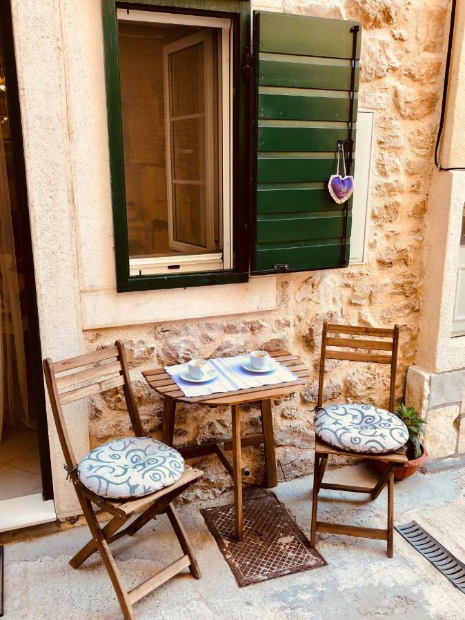 Lavanda Tribalj المظهر الخارجي الصورة